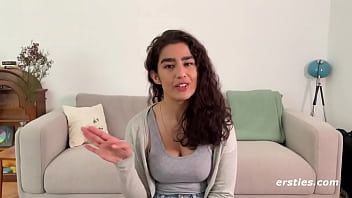 تشغيل تشاهد لونا الإباحية بينما تستمني