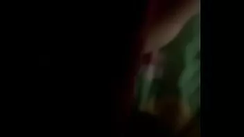 Afspelen Guy rapt en pronkt met zijn vriendin