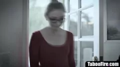 再生 オタクなブロンドの見知らぬ人とのハードコアセックス