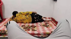 play 热印度青少年骑术和大鸡巴口交