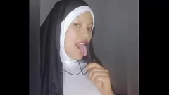 Redare Sensual Brunette Gospodină Rita's Dildo Delight - Masturbarea lesbiană solo
