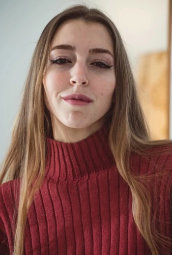 Pornstar Mary Popiense